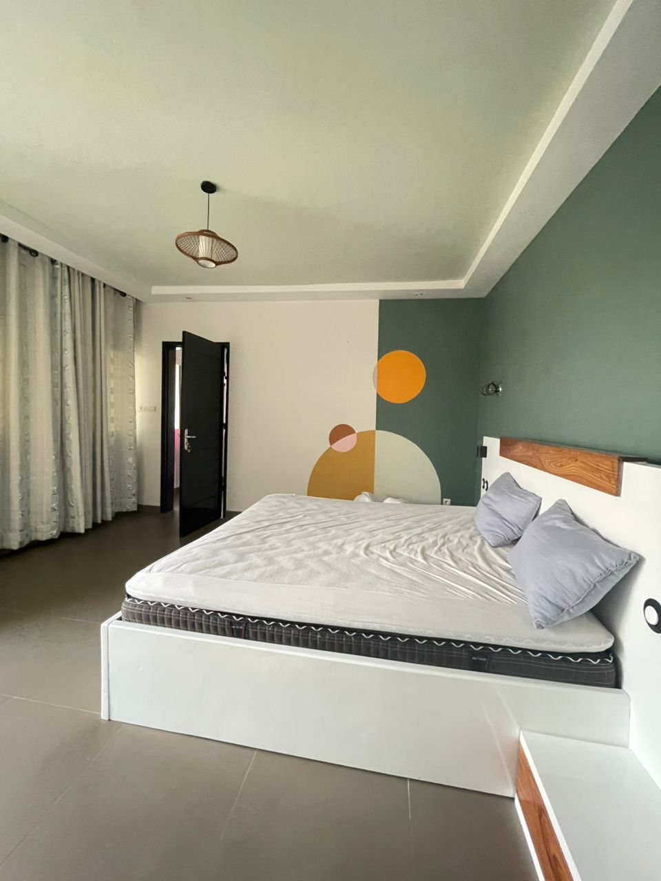 Villa duplex 4 chambres à louer avec piscine à Baguida – Prix à partir de 100 000 FCFA