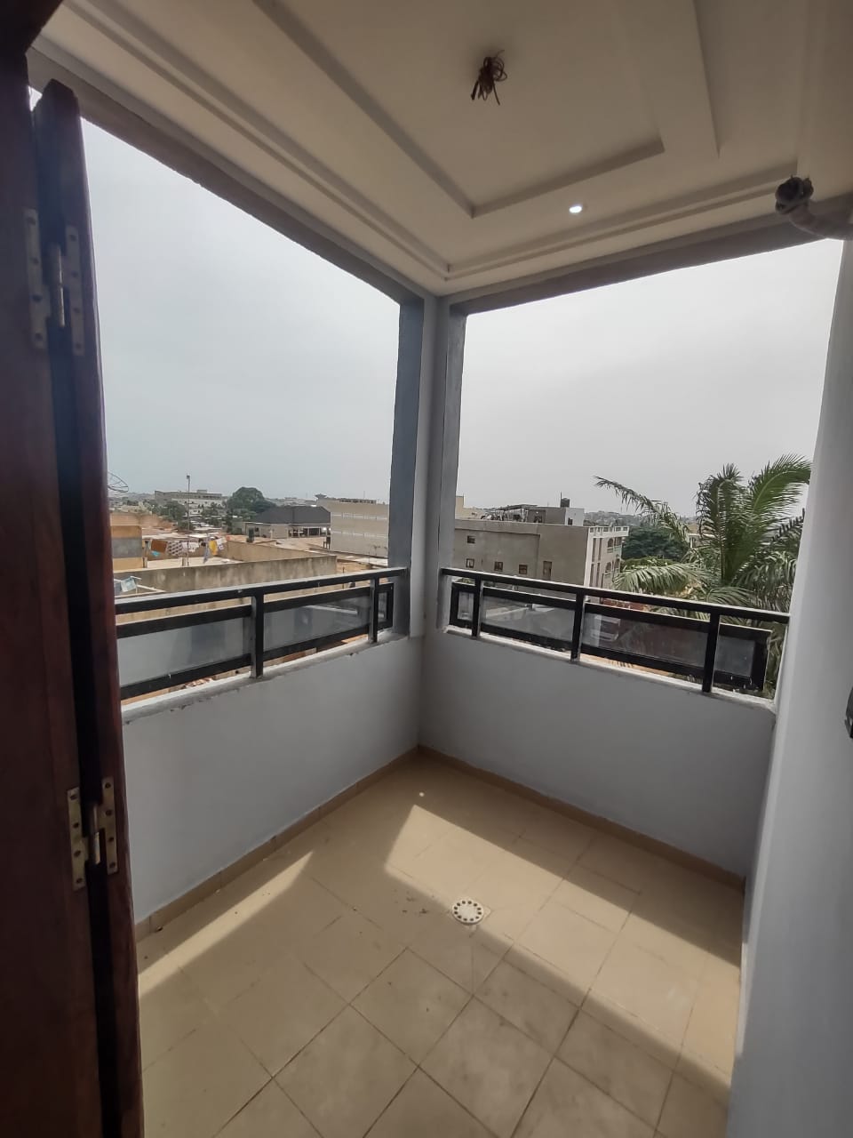 Appartement 2 chambres en location à Tokoin Adewui Eamau – 150 000 FCFA