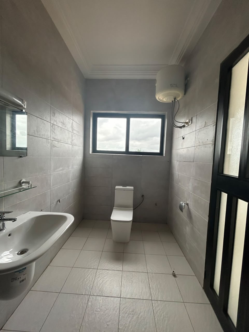 Villa duplex 5 chambres à louer à Agbalepodo – 1.2 million FCFA