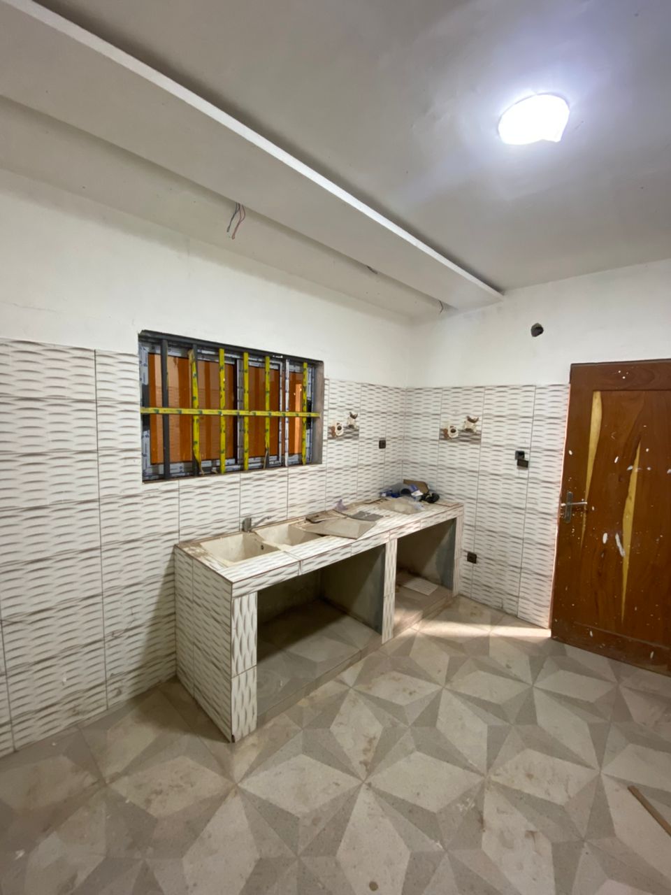 Villa 3 chambres en vente à Kégué Station Cap, 300m du goudron – 65 millions FCFA