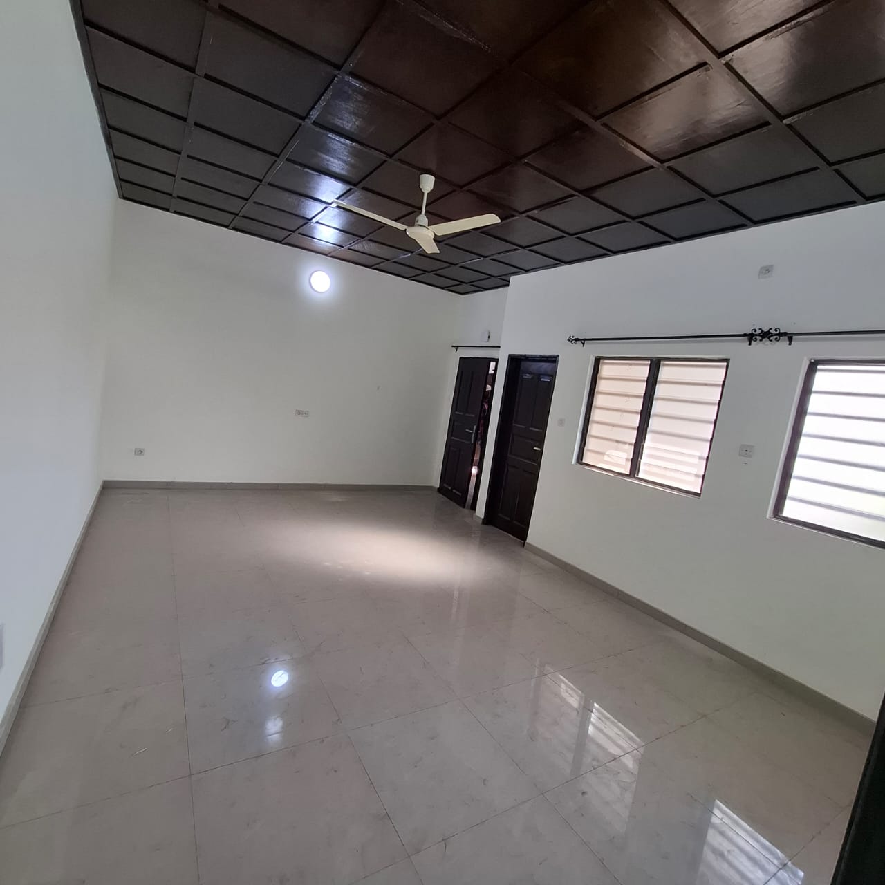 Appartement 2 chambres + salon à louer à Adidogomé Atigangomé – 80 000 FCFA
