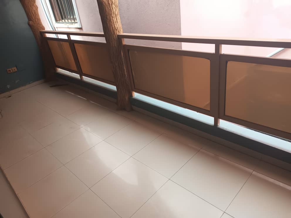 Location 2 chambres à 100 m du goudron à Léo 2000 Volonté – 150 000 FCFA