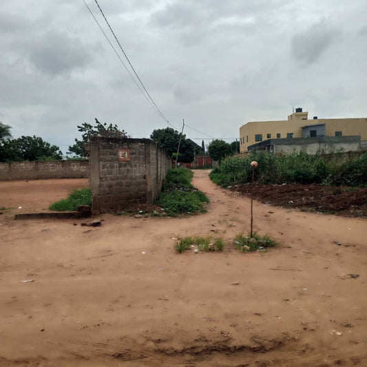 Terrain de 2 lots en vente en angle de rue à Amadahomé près du carrefour Aised – 35 millions FCFA