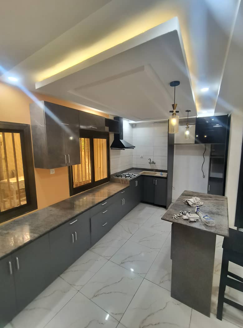 Villa duplex 7 chambres avec piscine à louer à Nukafu – 550 000 FCFA