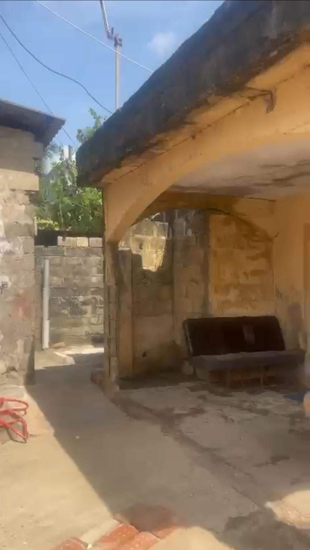 Terrain de 310 m² en vente à Nyekonakpoè, proche du goudron – 45 000 000 FCFA