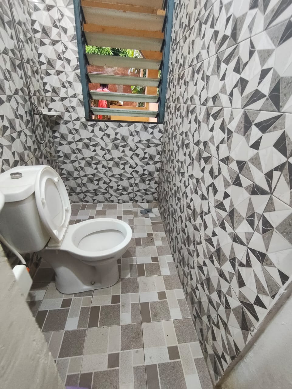 Maison 4 pièces en vente à Avedji carrefour Margo – 35 millions FCFA