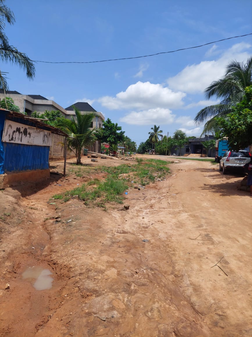 Terrain en vente à Adétikopé, proche du goudron – 16 millions FCFA