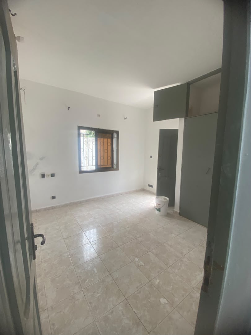 Villa 3 chambres à louer à Tokoin Protestant – 250000 FCFA