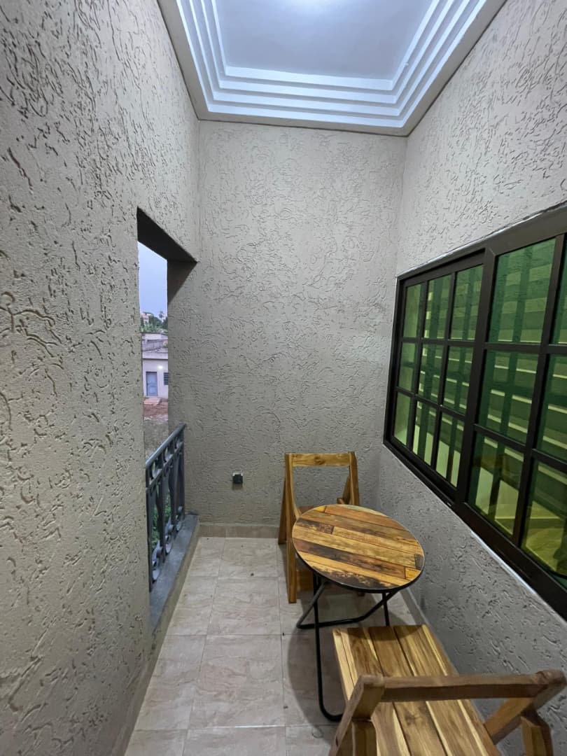 Appartement meublé 2 chambres en location à Hédzranawoé – à partir de 35 000 FCFA/jour