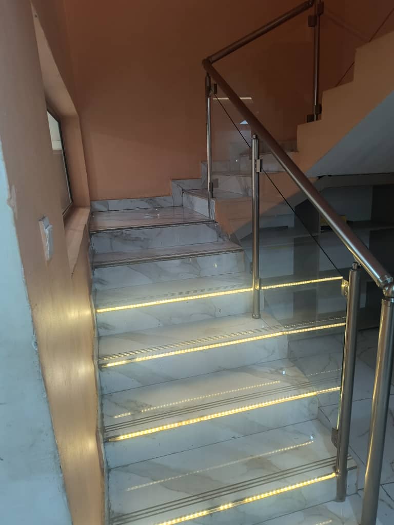 Villa duplex 7 chambres en location à Nukafu – 550.000 FCFA/mois