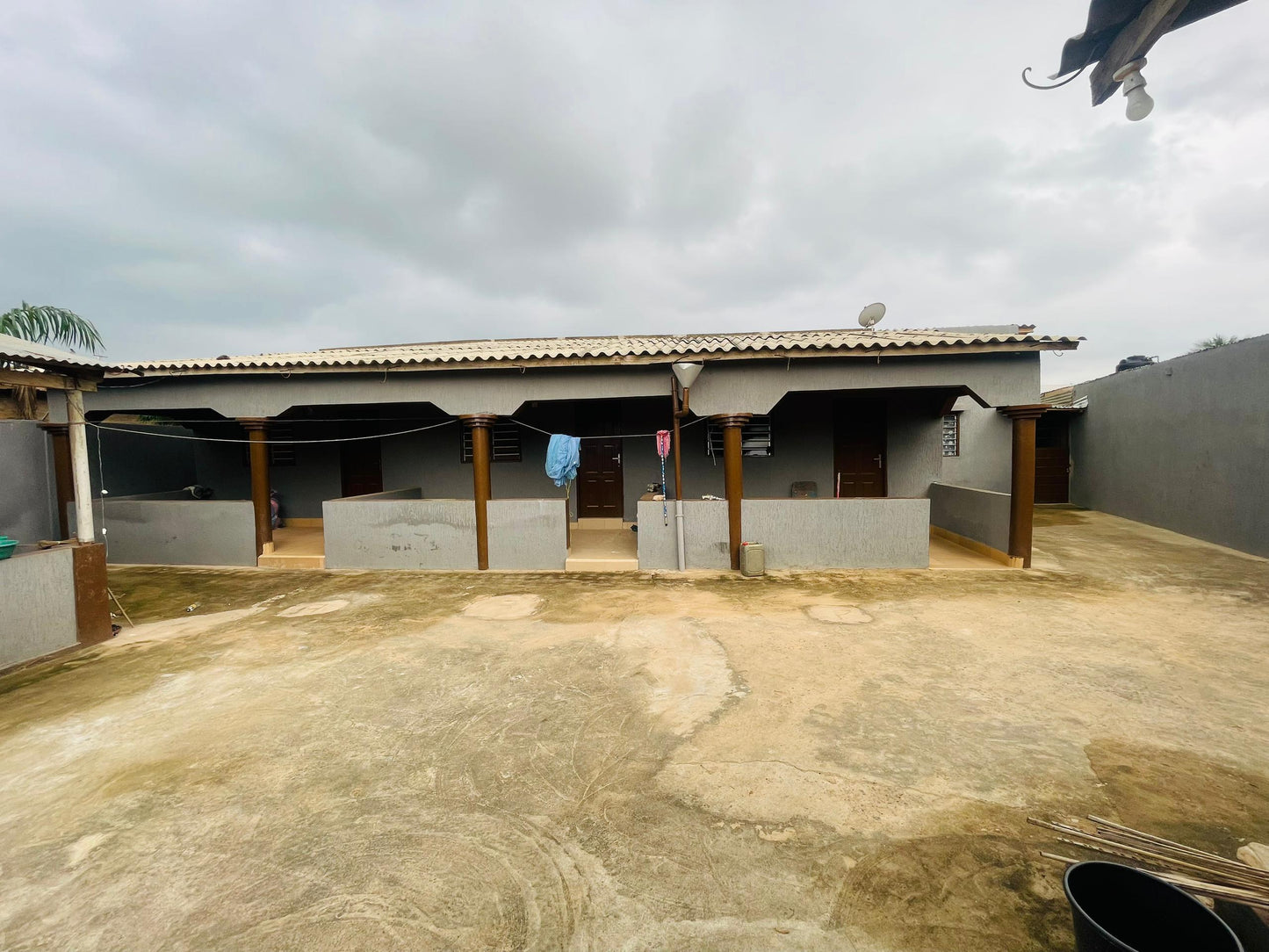 Maison de location en vente à Adetikopé – 33 millions FCFA