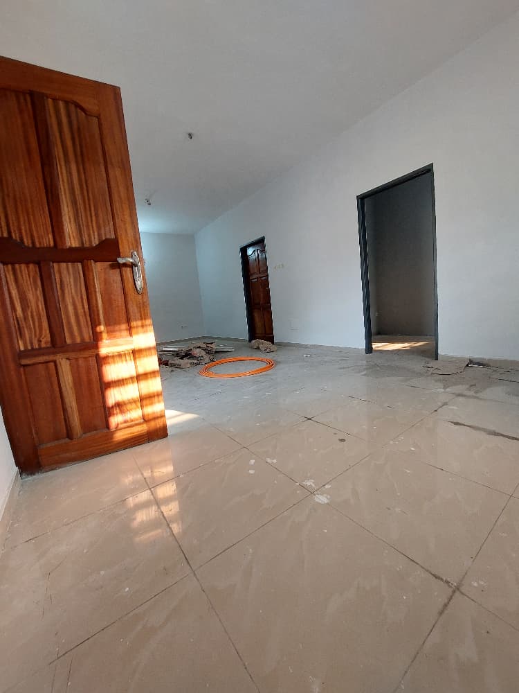 Appartement 2 chambres à louer à Baguida Benome – 50 000 FCFA