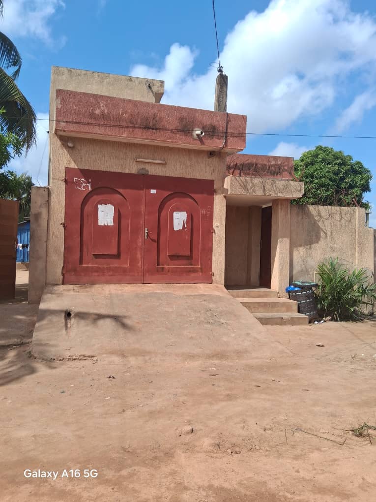 Maison 2 chambres en vente à Adidogomé Wonyomé Mairie Golf 7 – 30 000 000 FCFA