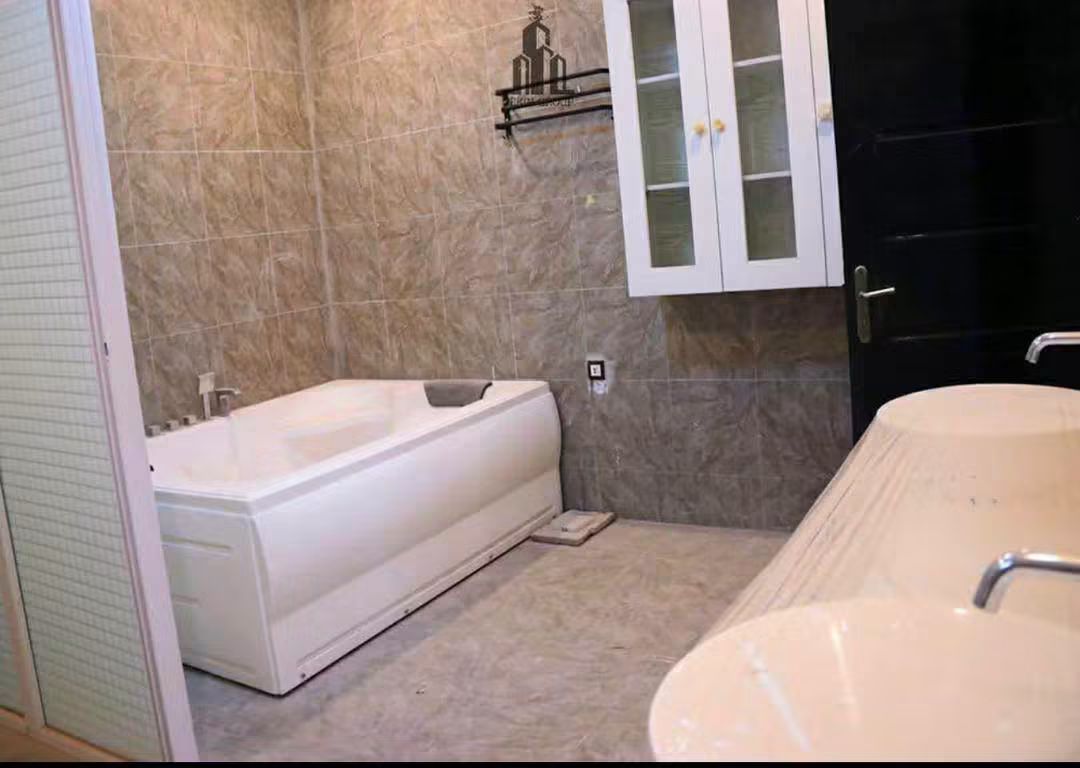 Villa 6 chambres en vente à Adidogomé Ségbé – 360 millions FCFA
