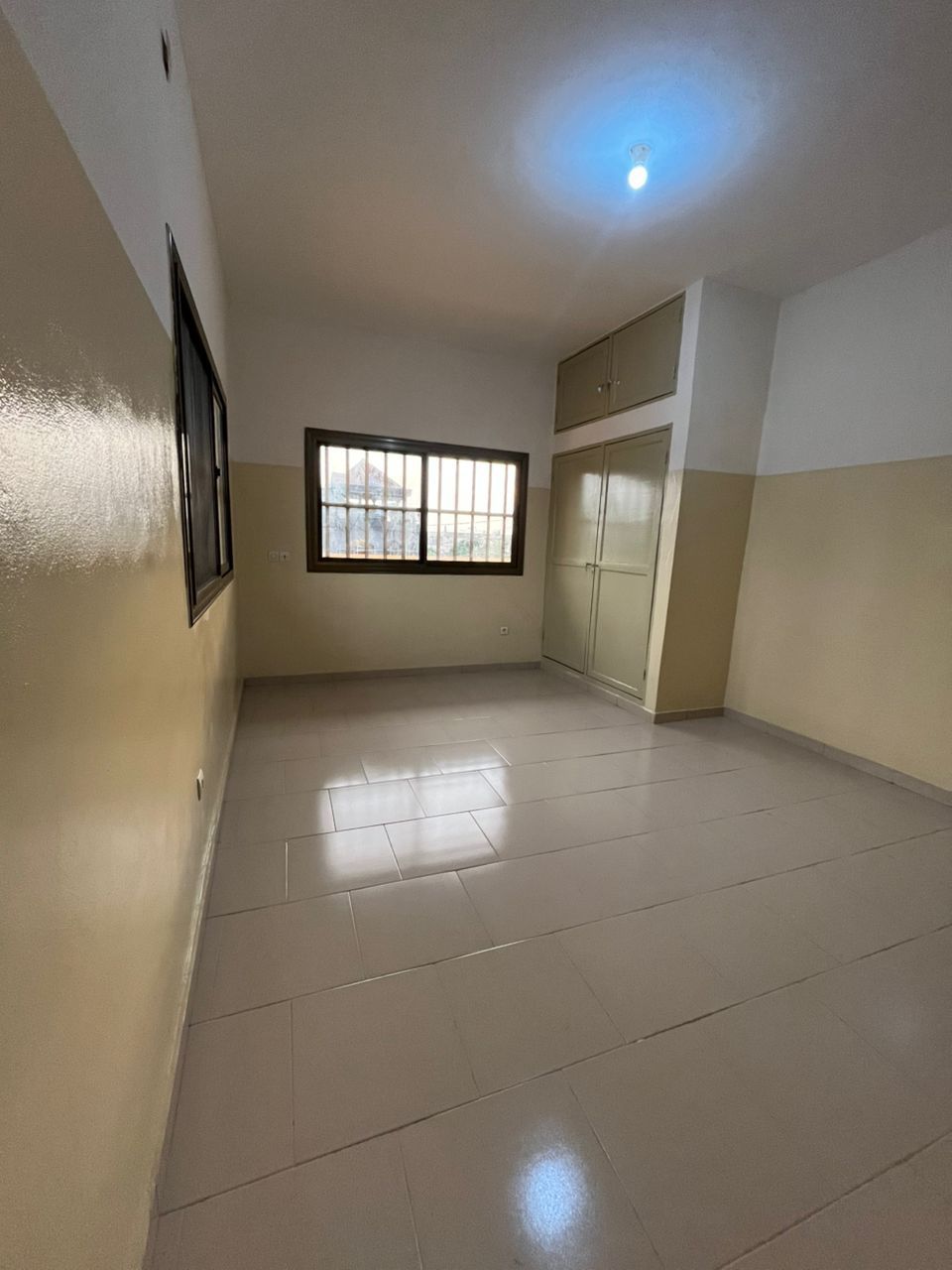Villa duplex en location à Djidjolé Gblinkomé – 500 000 FCFA/mois