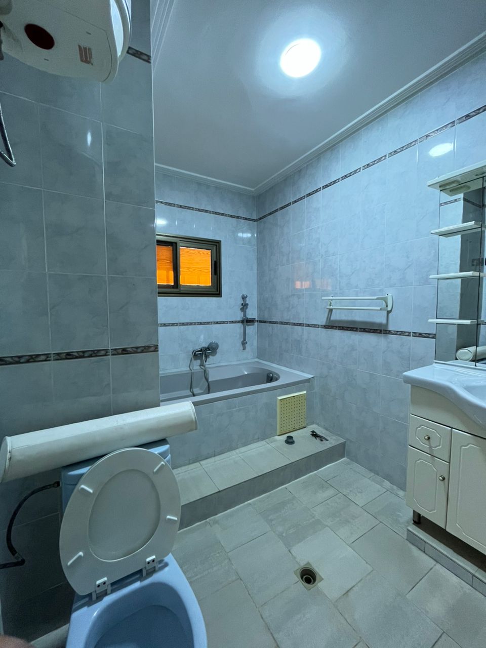 Villa basse 4 chambres à louer à la Résidence de la Caisse – 1 600 000 FCFA