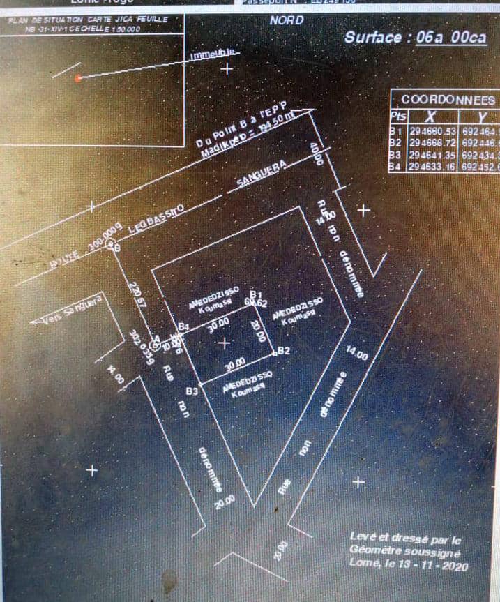 Terrain 1 lot en vente à Légbassito derrière l'église catholique de Madikpeto – 24 millions FCFA