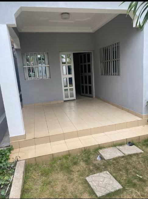 Appartement 3 chambres salon en location à Klikamé – 200000 FCFA
