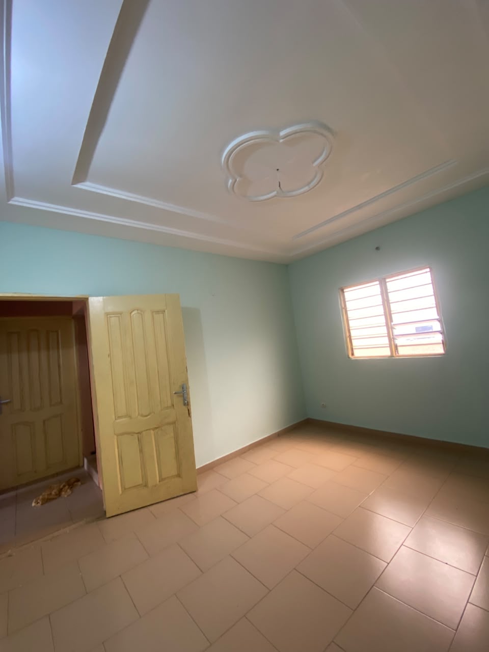 Appartement 2 chambres à louer à Legbassito Sovadjin – 60000 FCFA/mois