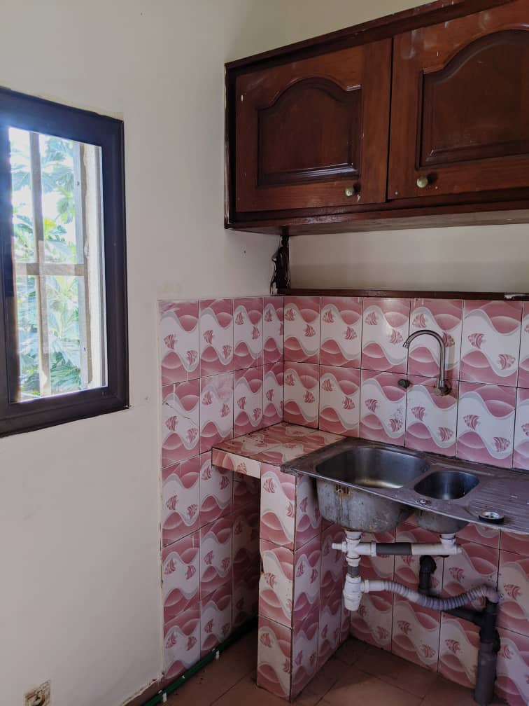 Appartement 2 chambres salon en location à Avedji Limousine – 75 000 FCFA
