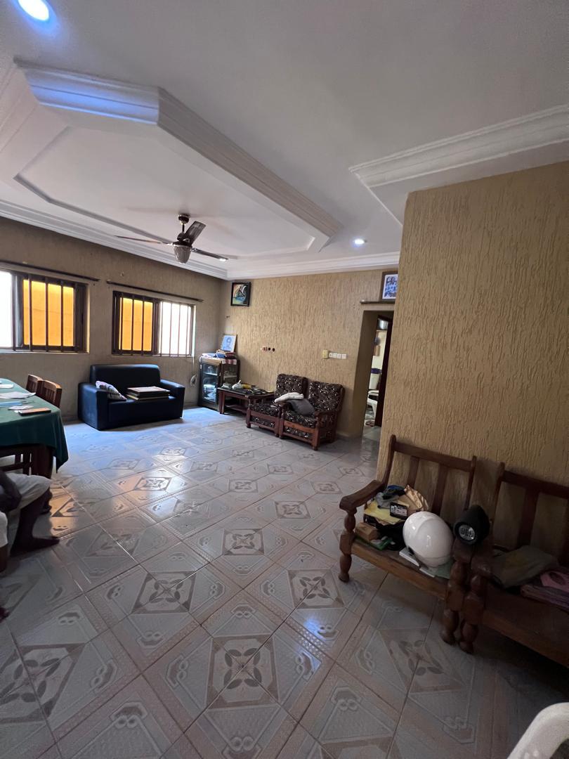 Villa 3 chambres en vente à Agoé Assiyéyé près de l'École La Source – 53 millions FCFA