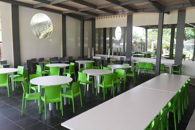 Centre de loisirs en vente au bord du lac à Agbodrafo – 360 millions FCFA