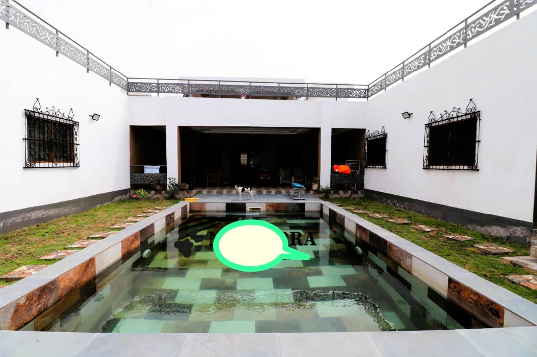 Villa 5 chambres en vente à Baguida côté plage – 300 millions FCFA
