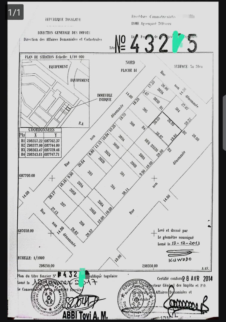 Terrain de 1800 m² en vente en bordure de pavés à Agbalepedo – 240 millions FCFA