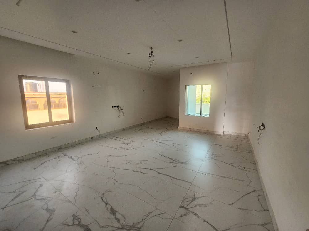 Villa duplex 7 chambres de 680 m² en vente à Kégué 14 – 260 millions FCFA