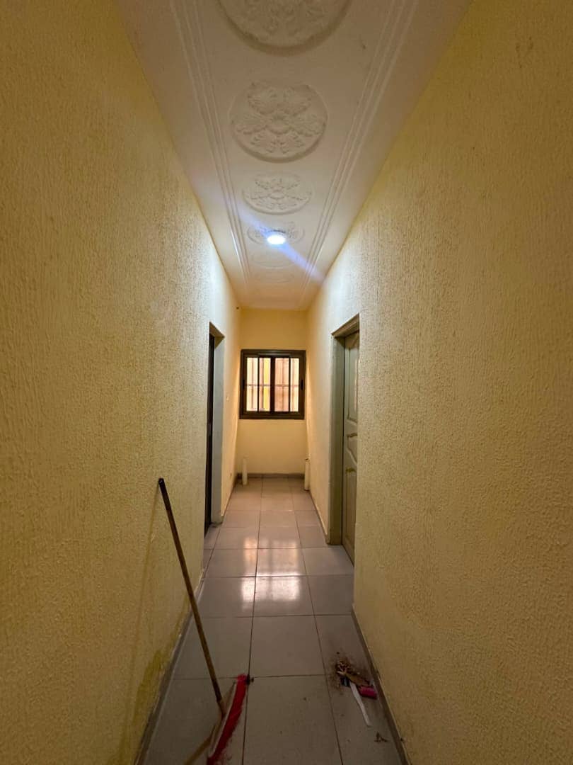 Appartement 3 chambres à louer à Amadahomé Bar Visa – 120000 FCFA