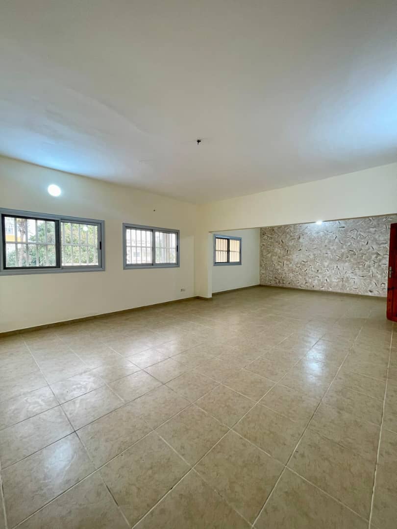 Villa duplex 8 chambres en vente à 50m du goudron à Kodjoviakopé – 150 millions FCFA