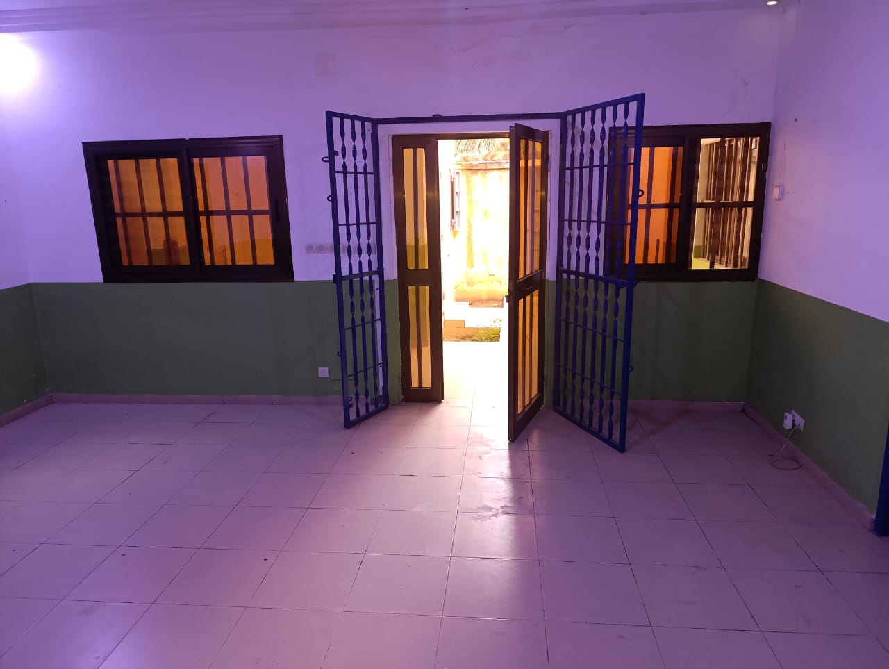 Villa 2 chambres en location à Adidogomé catholique yokoe – 100000 FCFA