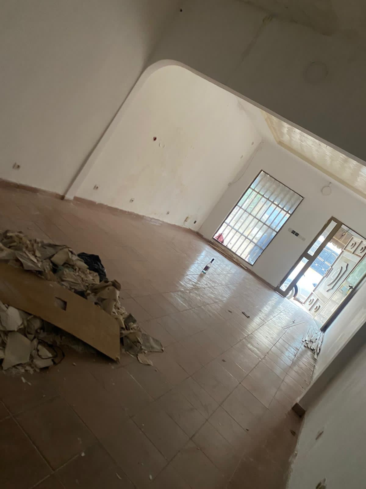 Immeuble commercial en vente en bordure des pavés à Lomégan ODEF – 35 millions FCFA
