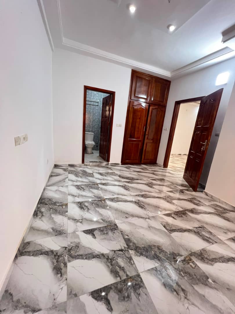 Appartement 2 chambres en location à Djagblé Akakopé – 70 000 FCFA