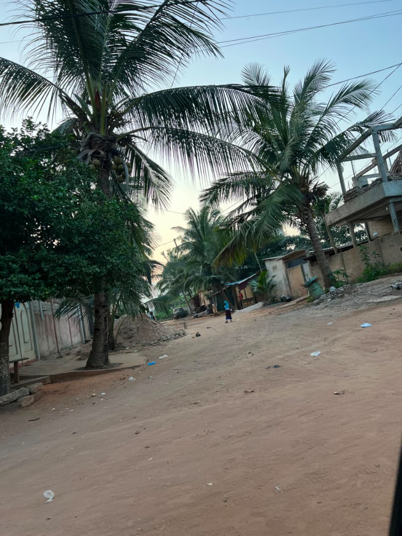 Terrain de 300 m² à vendre à Agoè Legbassito – 13,5 millions FCFA