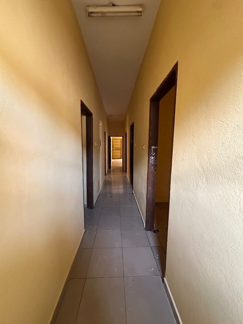Villa 4 chambres à louer à Agbalepedo – 120 mille FCFA