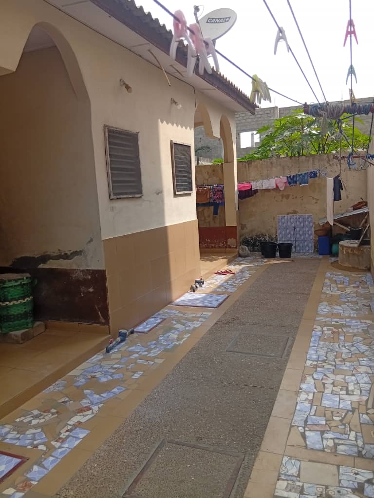 UNE MAISON À VENDRE À KPOGAN
