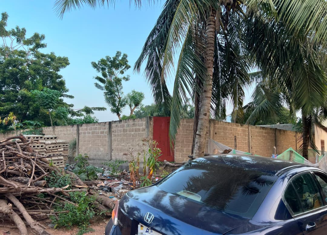 Terrain de 300 m² à vendre à Agoè Legbassito – 13,5 millions FCFA