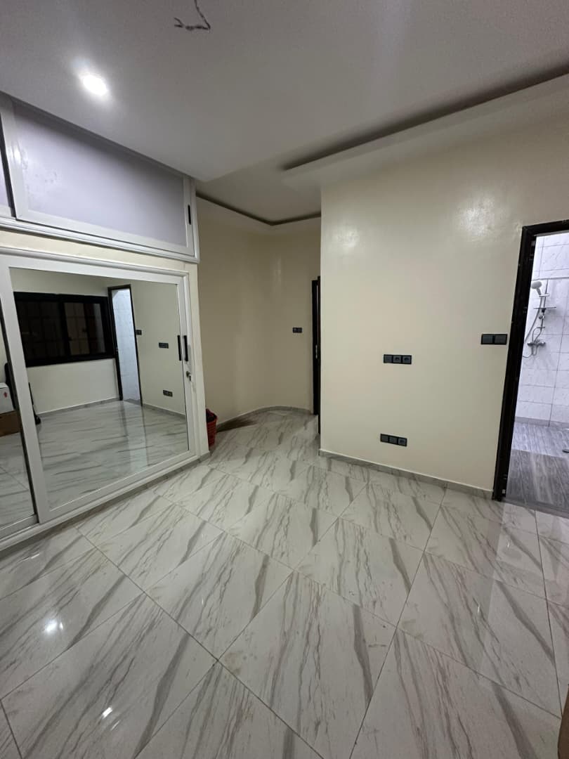 Villa 3 chambres en vente à Zanguéra UCAO – 60 millions FCFA
