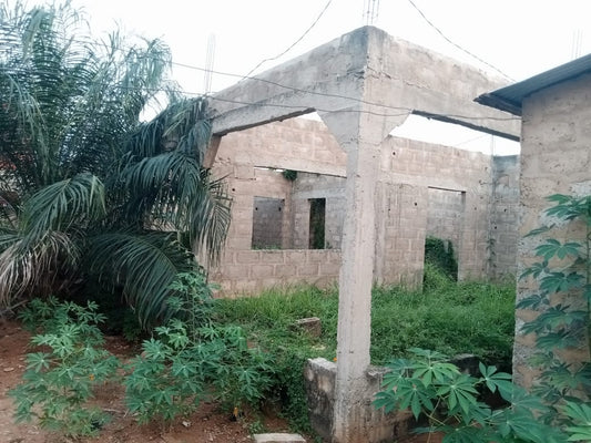 Villa 2 chambres en location à Adidogomè proche du goudron – 100 000 FCFA