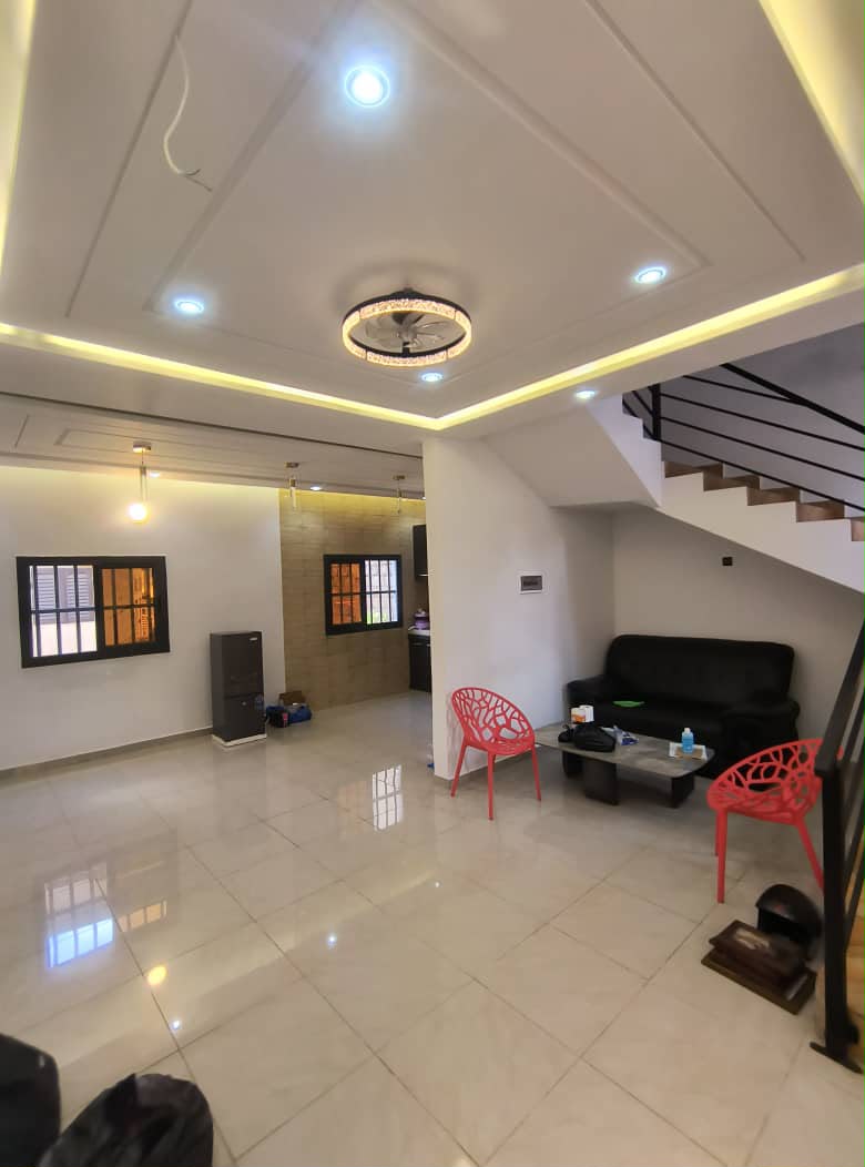 Villa duplex chic à louer à Super Tako – 350 000 FCFA/mois