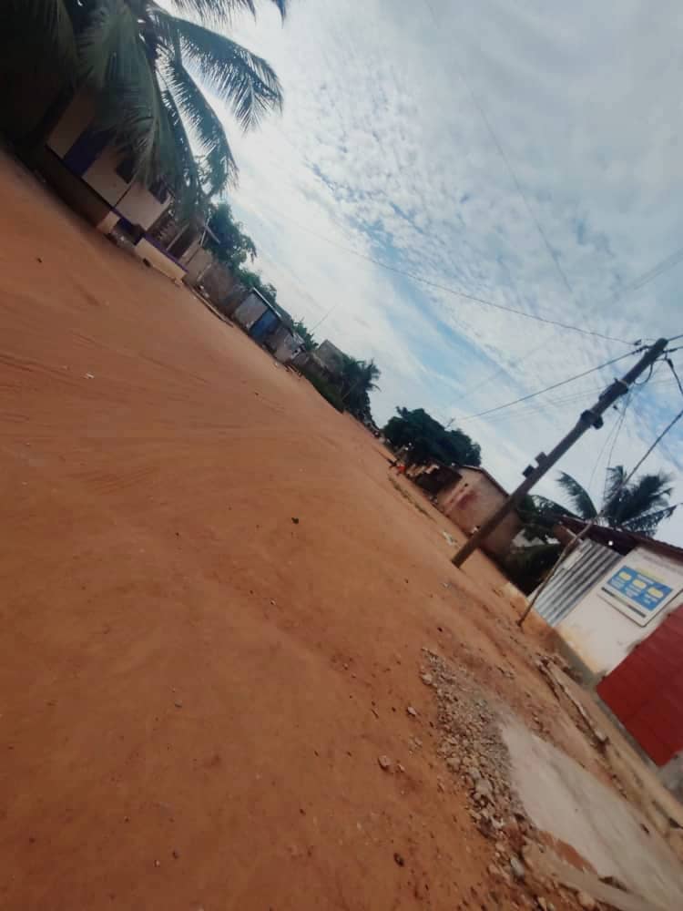 Maison en vente sur demi lot à Adidogomé Lankouvi – 25 millions FCFA