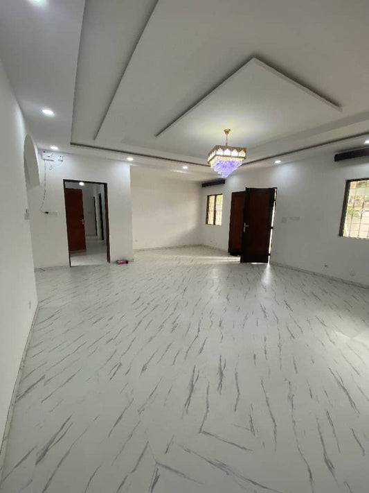 Villa 3 chambres à louer à Tokoin Forever – 450 000 FCFA