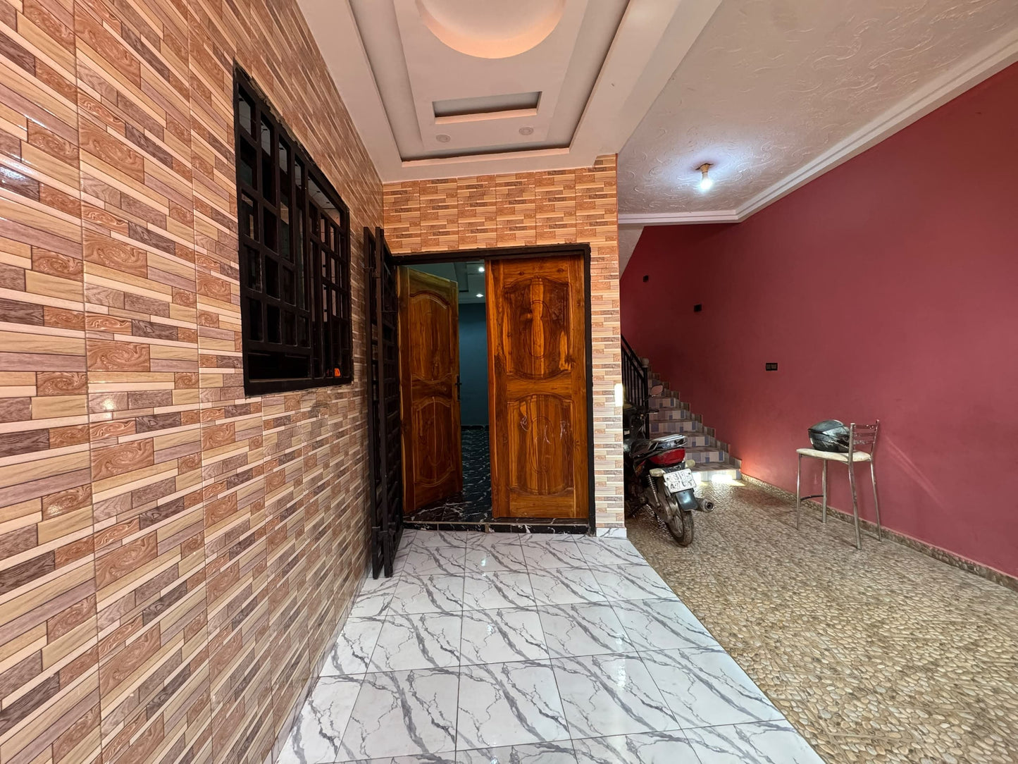 Appartement 2 chambres en location à Zossimé – 75.000 FCFA