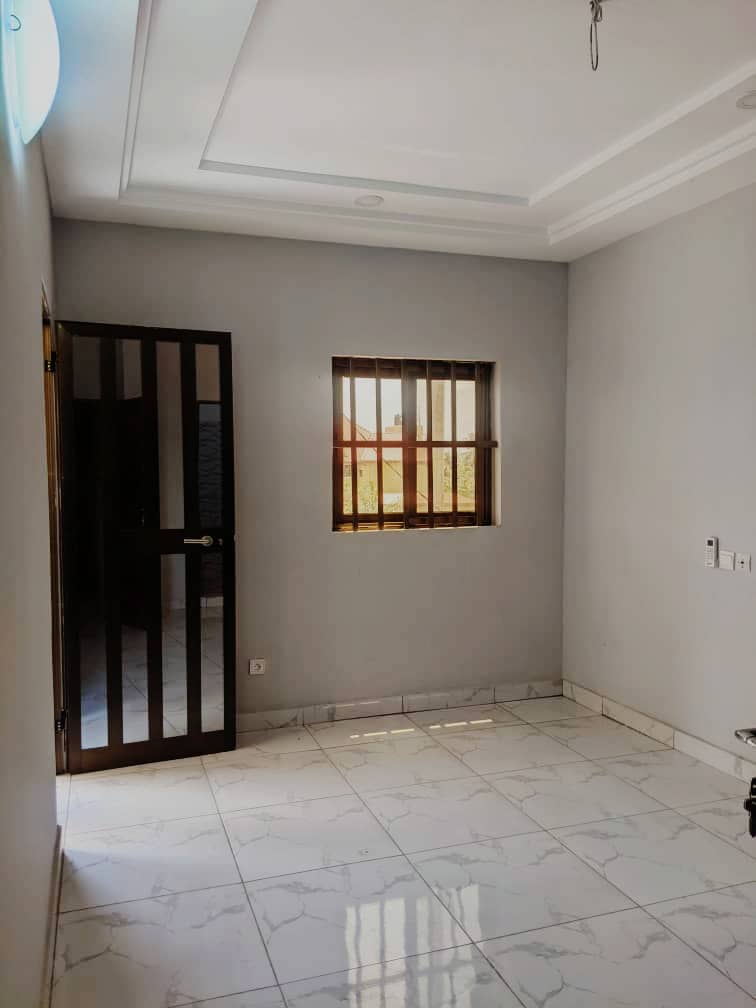 Appartement 2 chambres en location à Ségbé Klémé – 70 000 FCFA