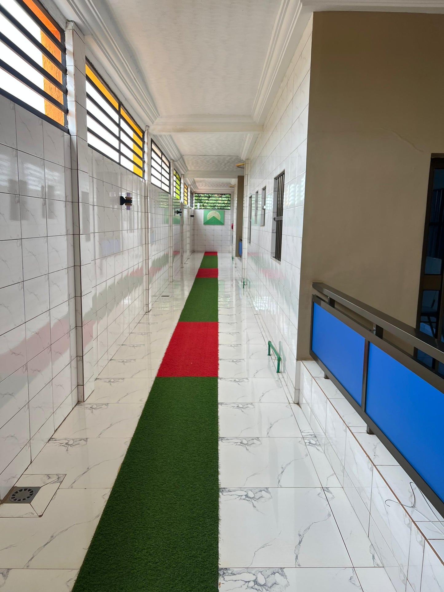 Immeuble R+4 à vendre à Sogbossito – 95 millions FCFA