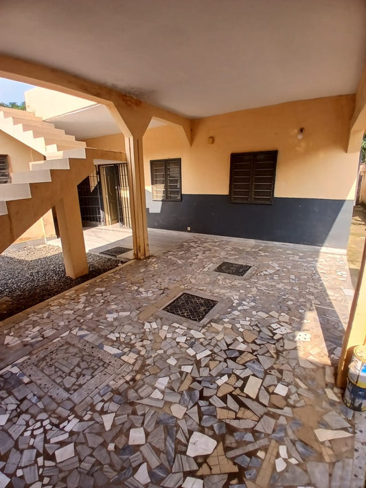 Villa 3 chambres en location à Agoe Cacaveli – 150 000 FCFA/mois