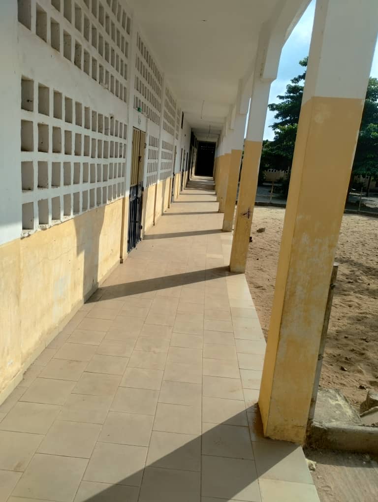 Complexe scolaire en vente à Zanguéra Klémé – 300 millions FCFA