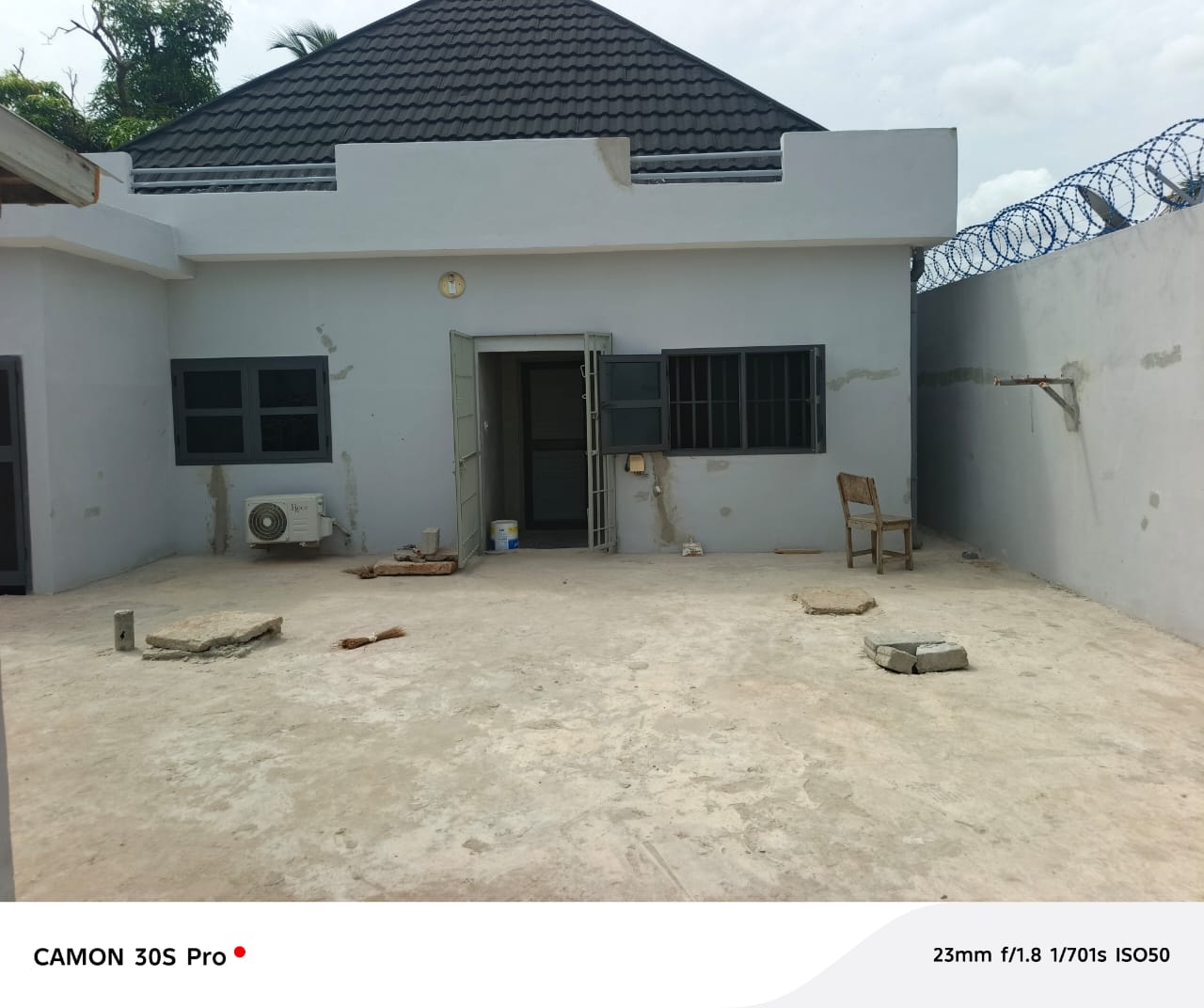 Villa 3 chambres à louer à Agoe Demakpoe – 250 000 FCFA/mois