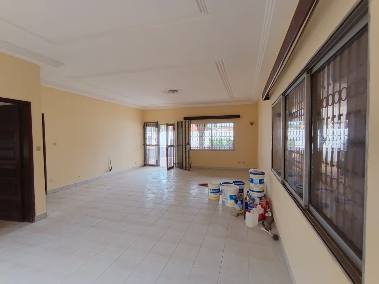 Villa 6 chambres en vente sur un lot de 600 m² à Agoè Assiyéyé – 110 millions FCFA
